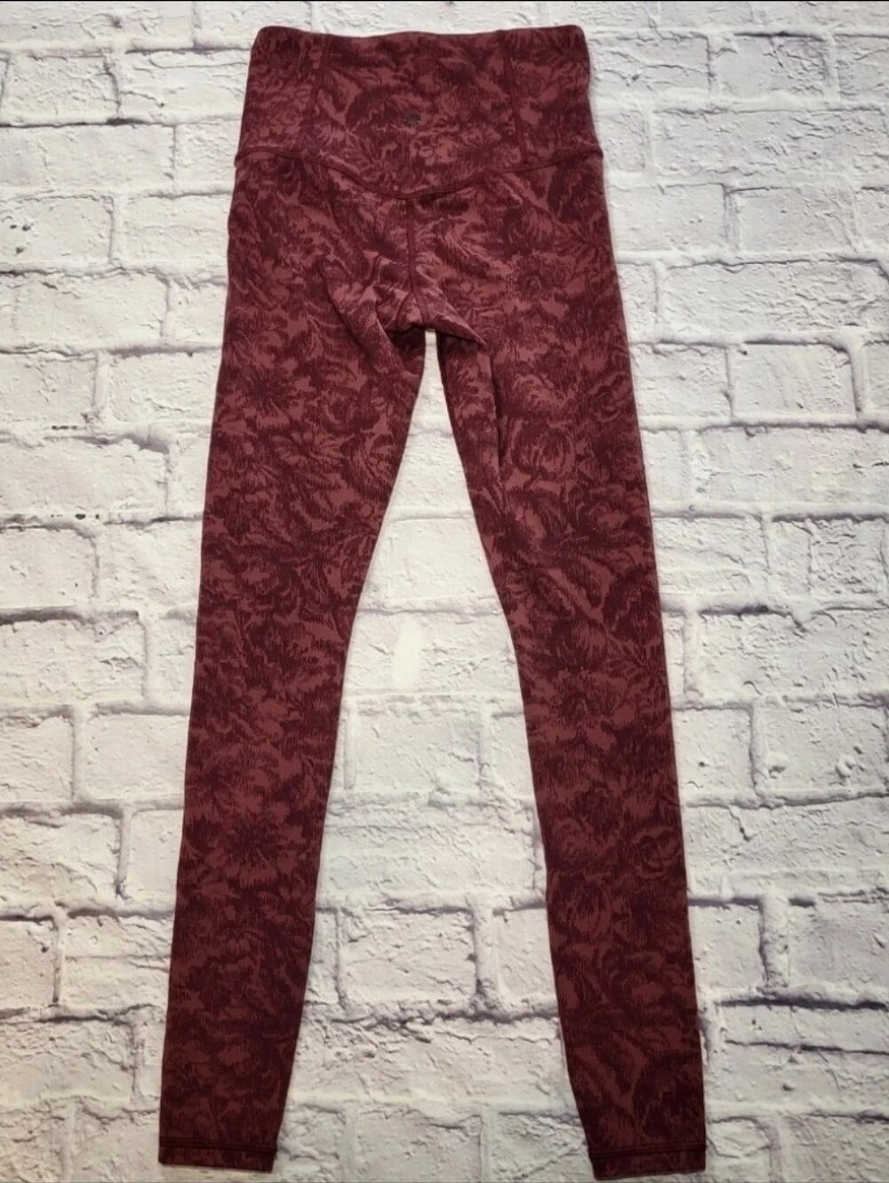Athleta Womens Leggings Elation Textured Size XS Cranberry